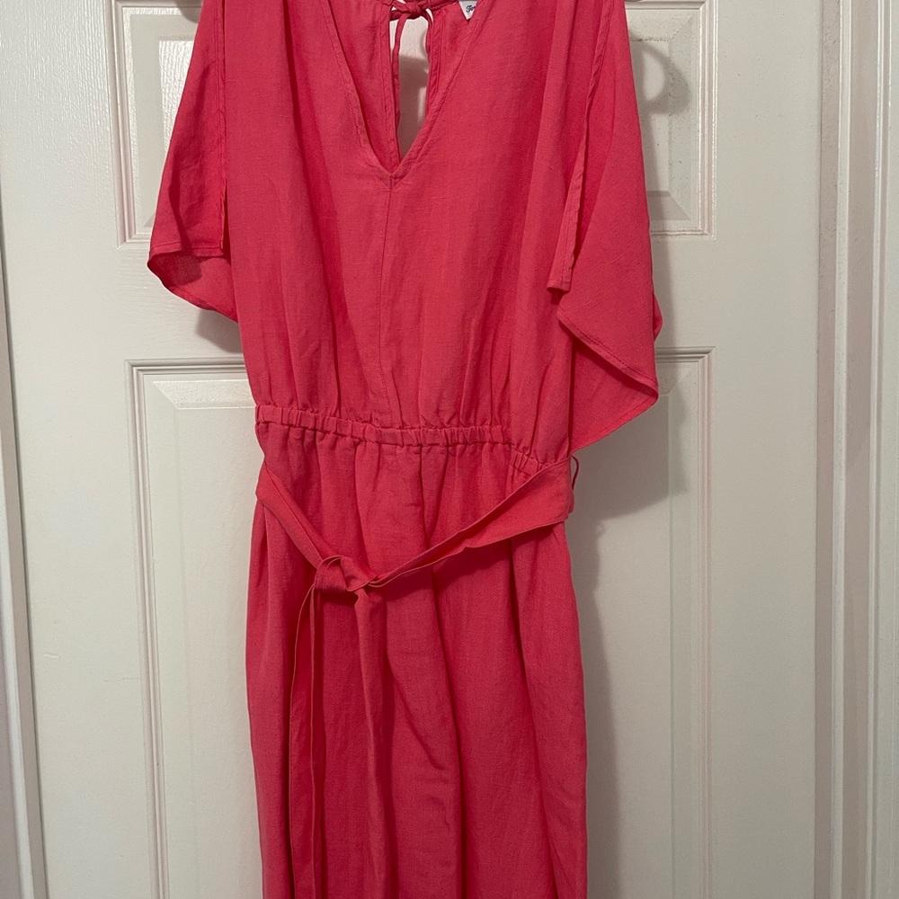 NWOT beautiful coral Tommy Bahama dress. Size M